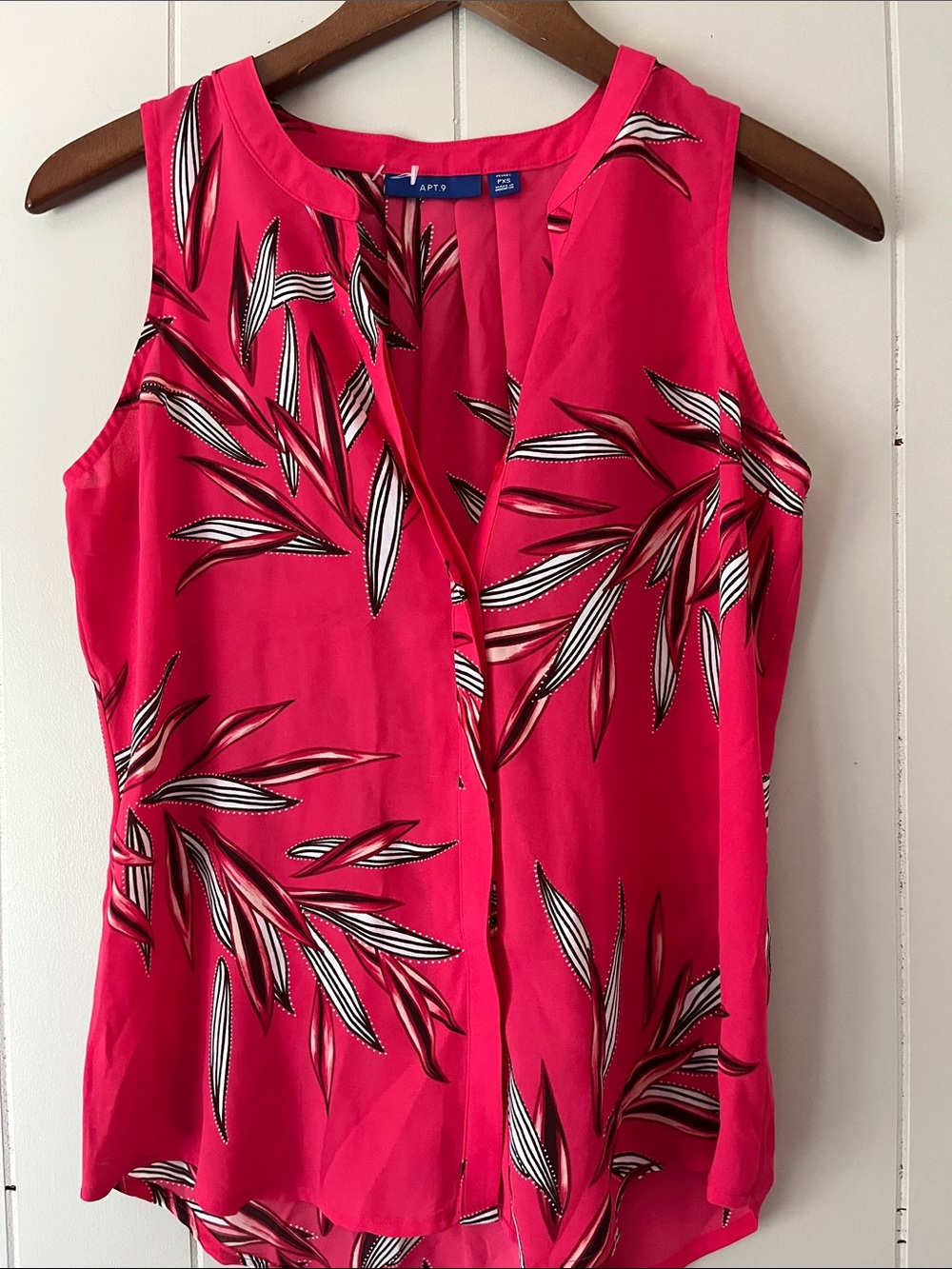 Apt. 9 Hot Pink Leaf-Print Sleeveless Camisole